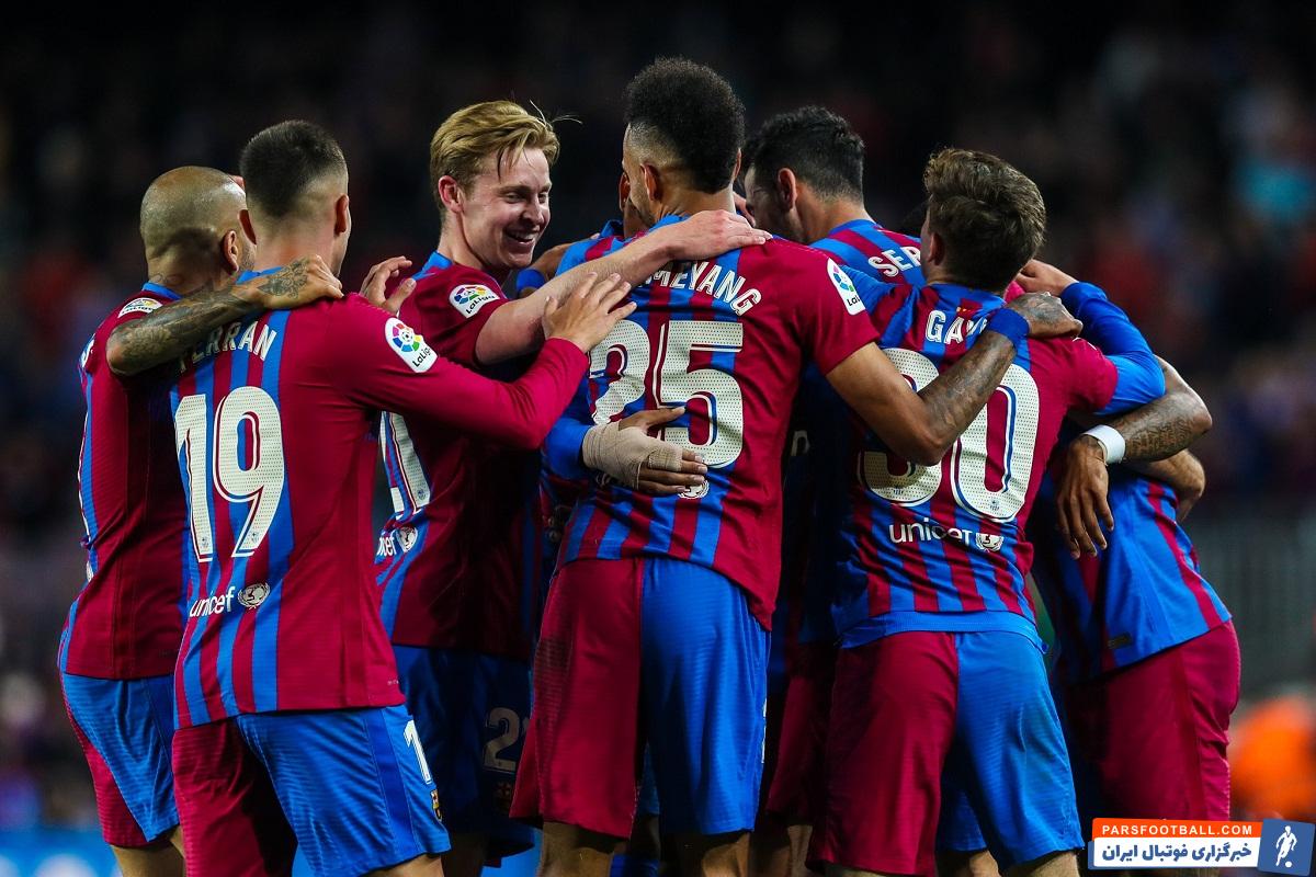 پیراهن دوم بارسلونا در فصل آینده به رنگ سفید