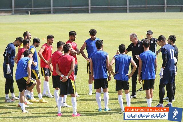 دیدار کارلوس کی روش و خسرو حیدری و تمرین تیم ملی روی چمن