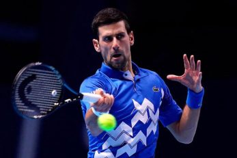 نواک ؛ رساندن یک کاغذ به نواک در حین بازی