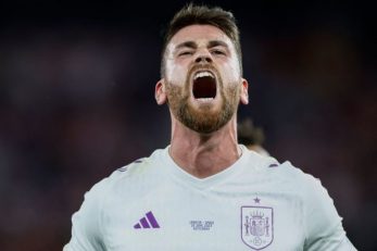 اسپانیا ؛ مهار پنالتی زیبای اونای سیمون با پا