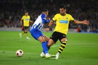 احسان حاج‌ صفی به دلیل مصدومیت دیدار تیمش را از دست داد