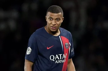 نسف قارشی ؛ خوشحالی به سبک امباپه از سوی نورالله اف و آمانوف