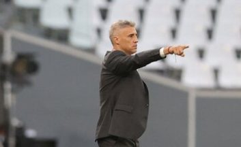 الدحیل پس از شکست مقابل پرسپولیس سرمربی خود را اخراج کرد