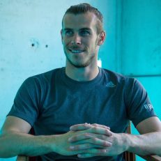 بلینگام ؛ گرت بیل : بلینگام مراقب رسانهها باش و زبان اسپانیایی حتما یاد بگیر