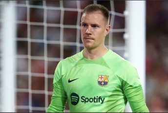 ترشتگن ؛ مارک آندره تراشتگن برترین بازیکن فصل 2022/2023 بارسلونا