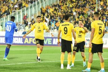 لیگ قهرمانان ؛ توئیتر کنفدراسیون فوتبال آسیا : دیدار سپاهان - الهلال نبرد غول ها