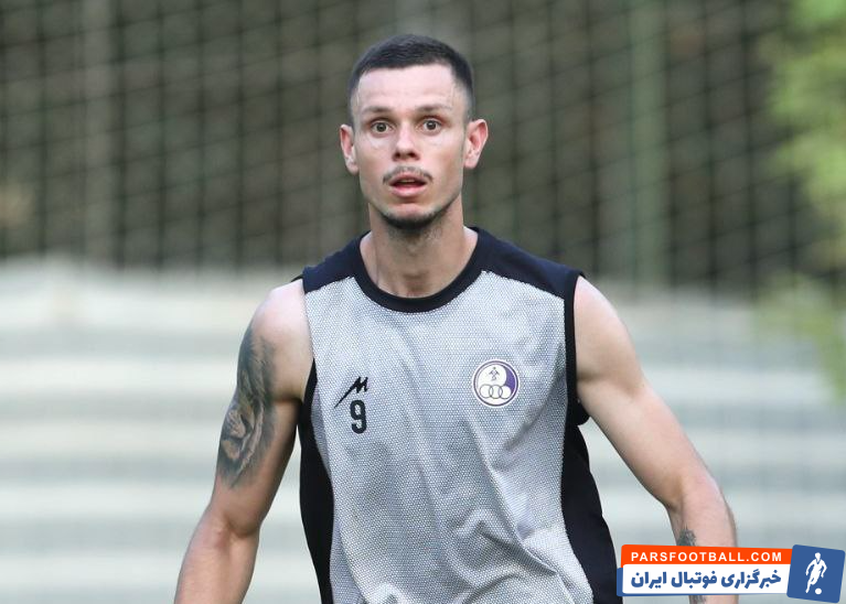 نونس ؛ کاینا نونس در تمرین تیم فوتبال استقلال خوزستان