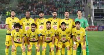 سپاهان از پوستر دیدار مقابل تراکتور رونمایی کرد