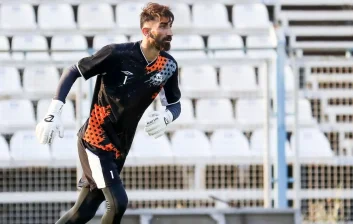 علیرضا بیرانوند بار دیگر از باشگاه پرسپولیس شکایت کرد