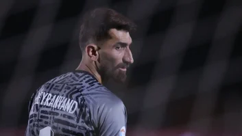 بیرانوند ؛کلیپ خوش و بش صمیمانه علیرضا بیرانوند با کادر فنی نیمکت پرسپولیس