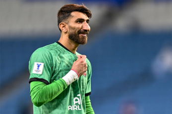 علیرضا بیرانوند گلر تراکتور : عاشق مردم ایرانم. هر چی که بودم و هستم از لطف شماست