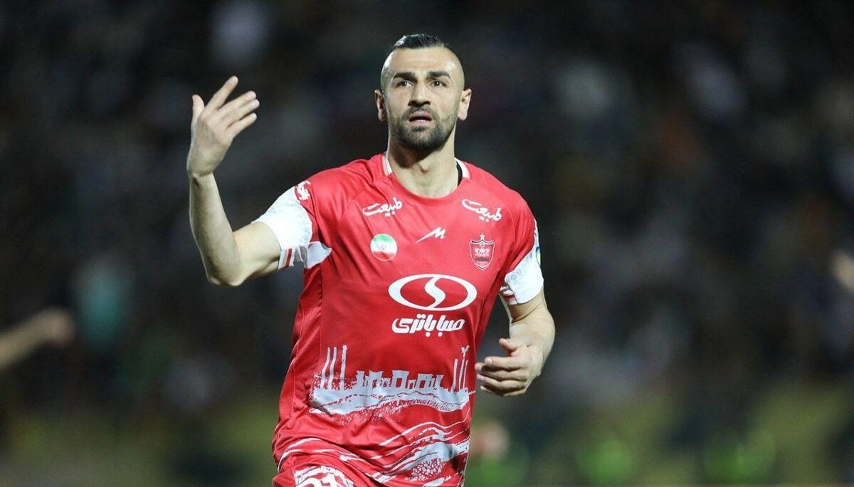 سردار دورسون مهاجم ترک تبار پرسپولیس به بازی با نساجی می رسد