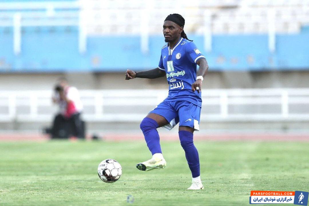 تلاش باشگاه پرسپولیس برای جذب تیِوی بیفوما مهاجم تیم استقلال خوزستان