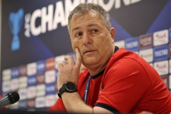 دراگان اسکوچیچ سرمربی تراکتور تبریز را به مقصد زاگرب ترک می کند