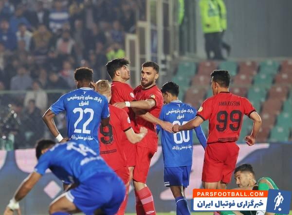 امیرحسین حسین زاده پس از گلزنی به استقلال خوشحالی انجام نداد