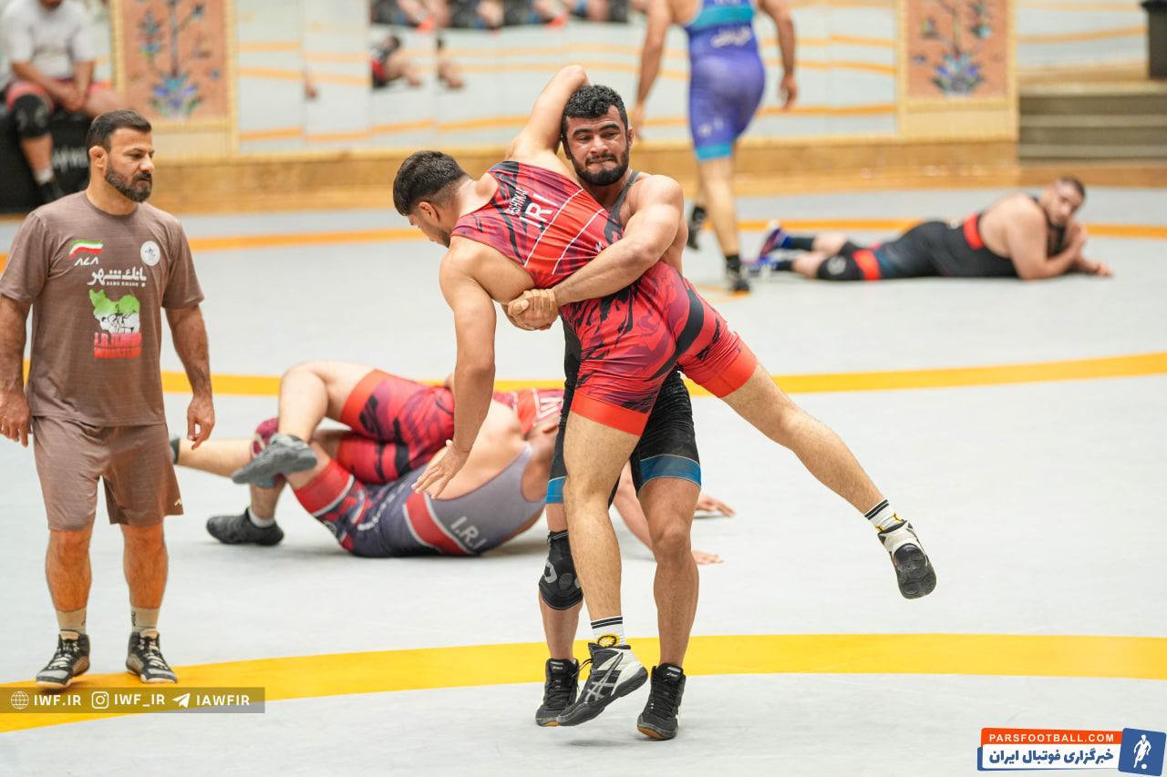 عضلات آماده علیرضا مهمدی، کشتی‌گیر برجسته ایران