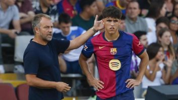 چهره نگران فلیک سرمربی بارسلونا پس از مصدومیت کوبارسی