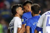 عذرخواهی رامین رضاییان پس از اخراج در دقایق پایانی دیدار استقلال و استقلال خوزستان