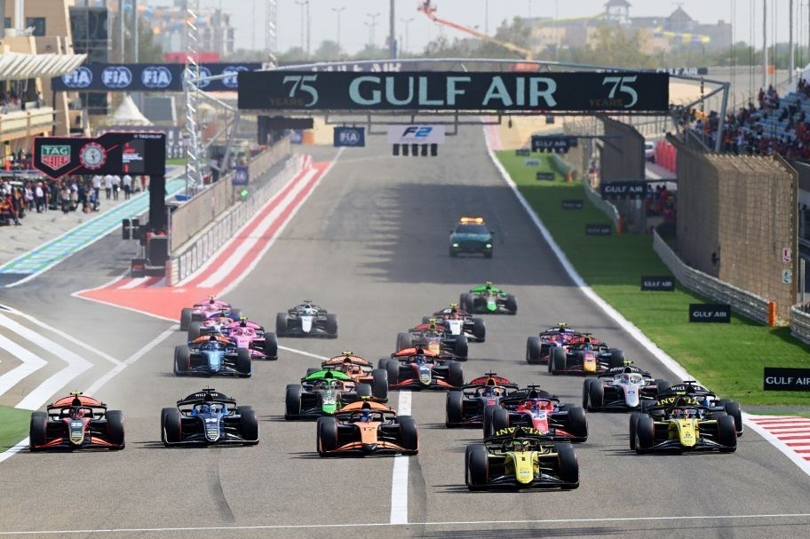 14040614072114999339114210-1 اتومبیلرانی فرمول یک ,