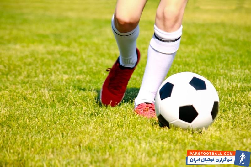 آموزش ۱۰ تکنیک دریبل حرفه‌ای برای ارتقای مهارت‌های فوتبالی