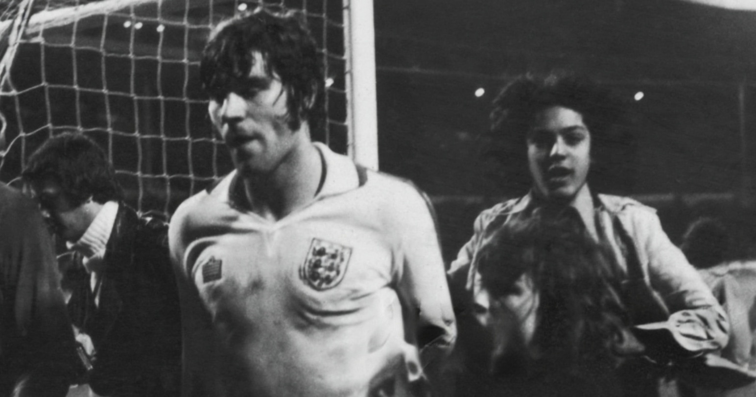 2025-09-22_021554 مالکوم مک دونالد در تیم ملی انگلستان