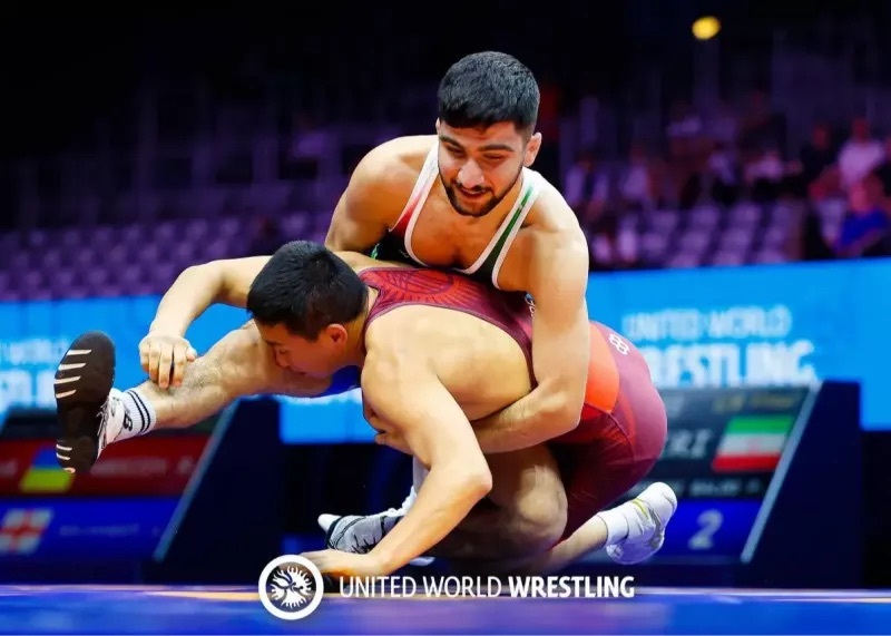 2112054_884-1 کشتی فرنگی ایران شب اول دست به جام شد!