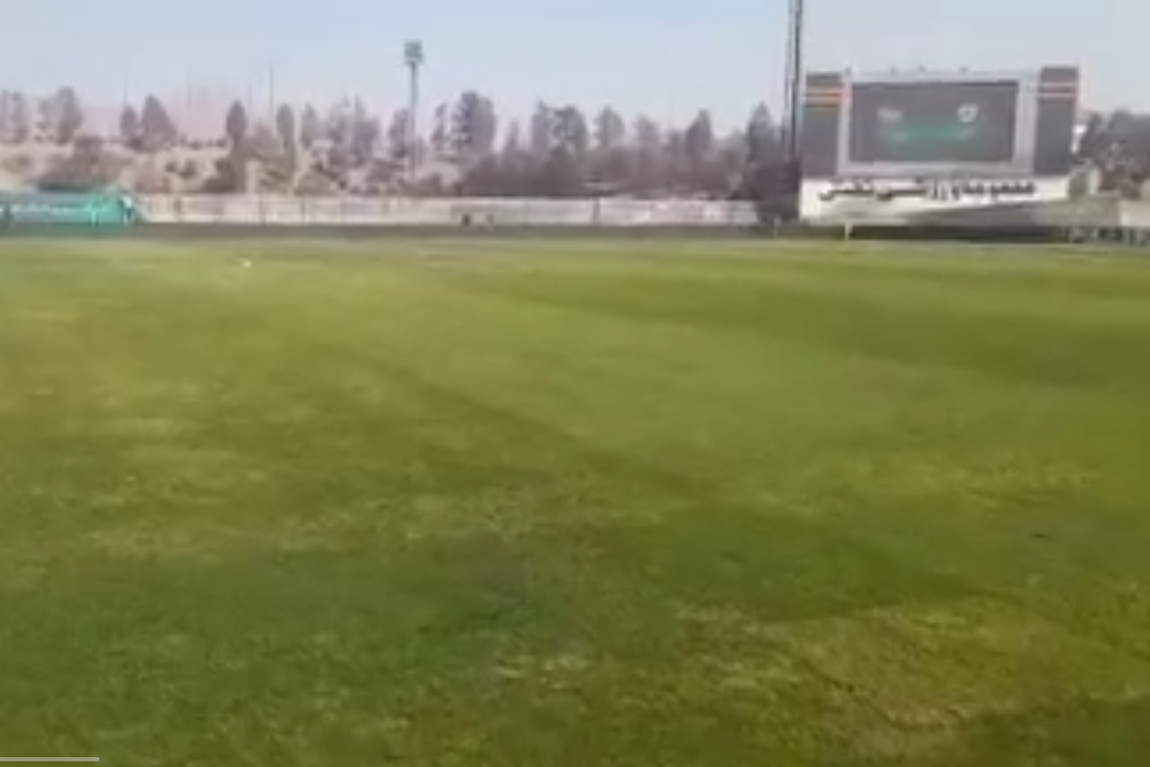 آبروریزی جدید فوتبال ایران در بازی چادرملو و پرسپولیس؛ ورزشگاه تختی عروس تعریفی و آزادی همچنان تعطیل آبروریزی جدید فوتبال ایران در بازی چادرملو و پرسپولیس؛ ورزشگاه تختی عروس تعریفی و آزادی همچنان تعطیل