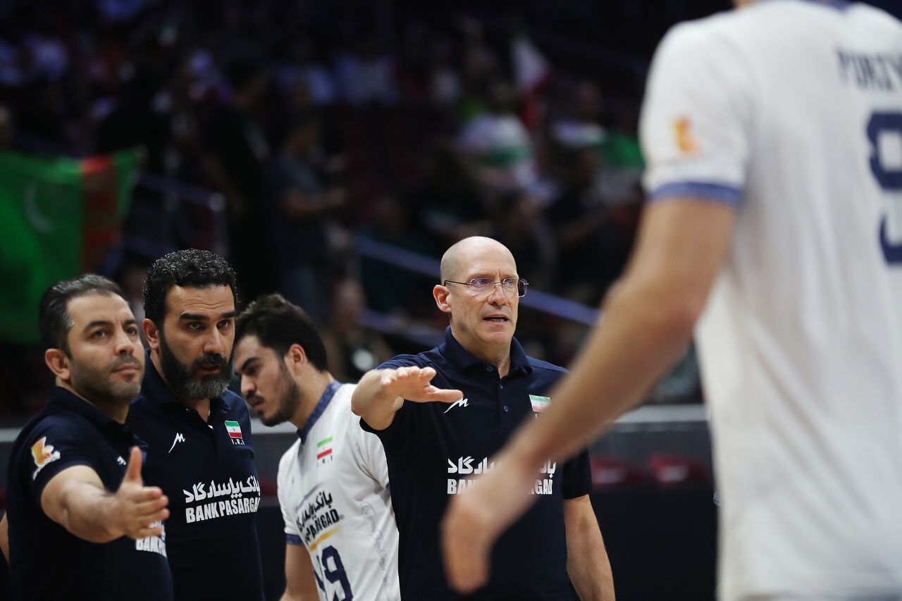 رویای مدال جهانی در سایه اشتباهات و حاشیهها بر باد رفت/ دستاورد قاقلهبلند والیبال در فیلیپین؛ تقریبا هیچ رویای مدال جهانی در سایه اشتباهات و حاشیهها بر باد رفت/ دستاورد قاقلهبلند والیبال در فیلیپین؛ تقریبا هیچ