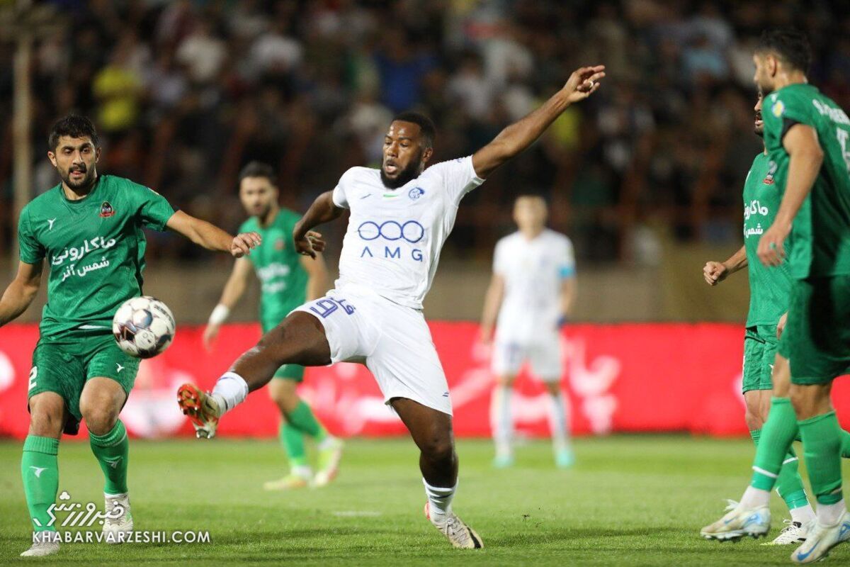 2118731_644-1 پنالتی نادیده گرفته شده یا اشتباه داوری؟