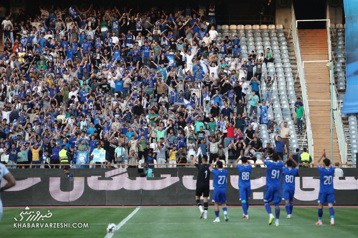 387890 طرفداران استقلال