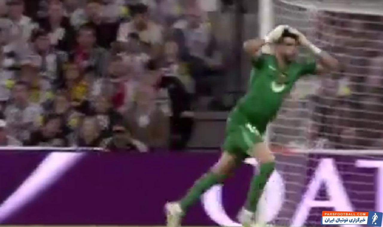 تصویری از شادی گل گارسیا پس از گل دوم رشفورد به نیوکسل در لیگ قهرمانان اروپا