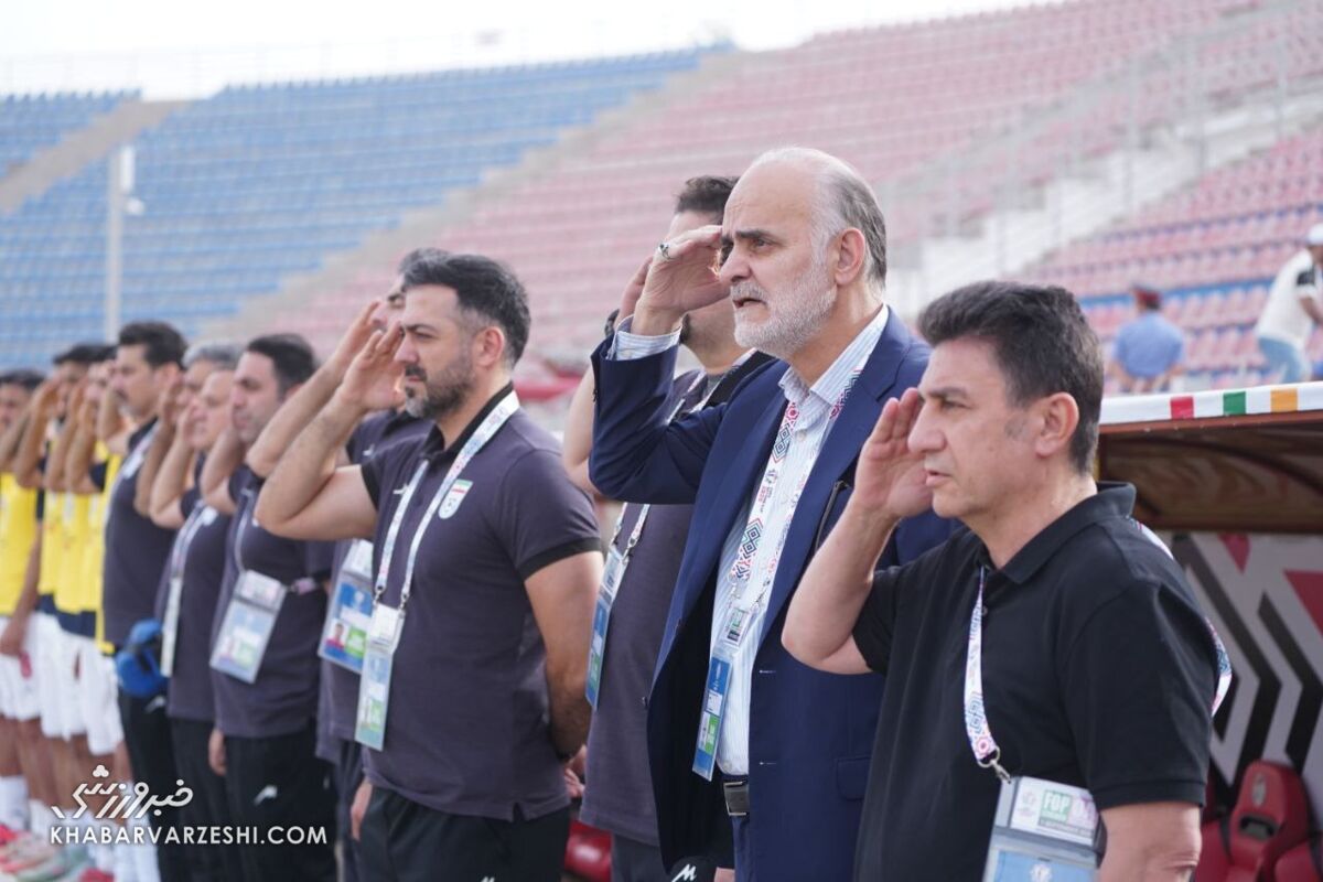 402321-3 نیمکت تیم ملی فوتبال