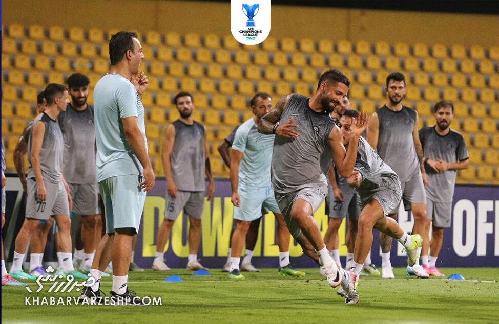 404349-1 تمرین شاد استقلال در دبی