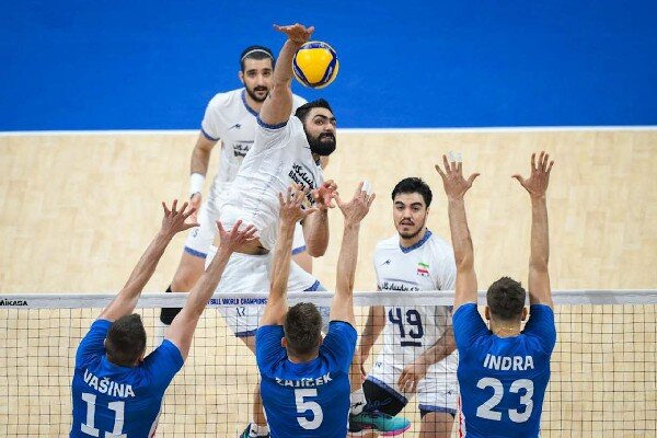 5696014-1 مومنیمقدم: پیاتزا خوش شانس بود که والیبال ایران را انتخاب کرده است