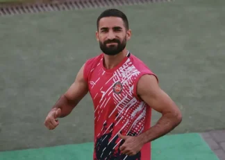 مهرداد محمدی با انتشار تصویر وایرال شده از هادی عقیلی نوشت : آقا هادی دوست داشتنی