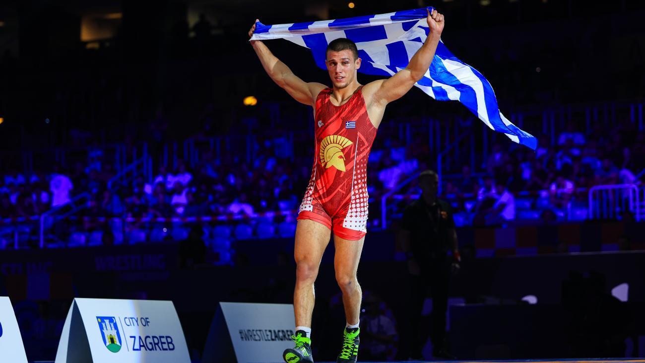 روز سوم کشتی آزاد جهان| از ششمین قهرمانی ایران تا تاریخ سازی یونانی ها، آذرپیرا و بازگشت قدرتمند کره شمالی روز سوم کشتی آزاد جهان| از ششمین قهرمانی ایران تا تاریخ سازی یونانی ها، آذرپیرا و بازگشت قدرتمند کره شمالی