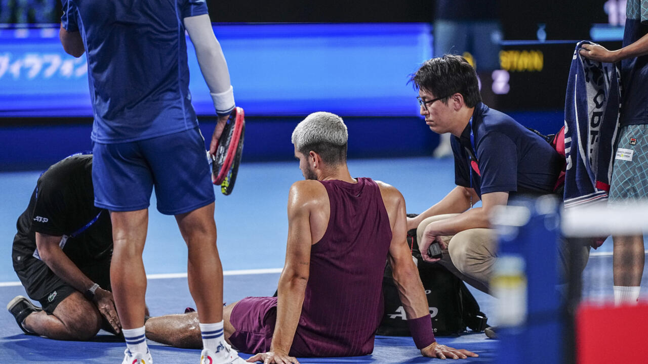 carlosalcaraz_2025-09-26_11-14-334 صحنه مصدومیت کارلوس آلکاراس