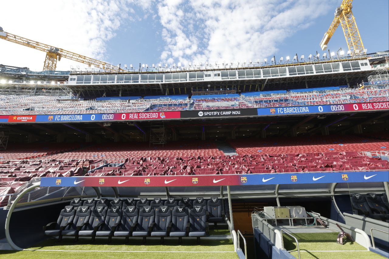 g1hn0kzwcaejkmk استادیوم اسپاتیفای نیوکمپ - ورزشگاه خانگی بارسلونا