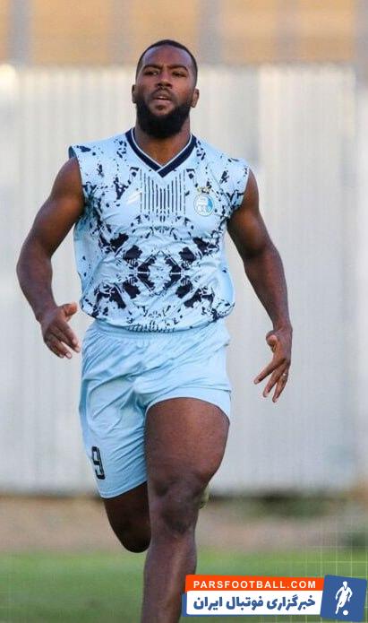 کاهش وزن چشمگیر داکنز نازون ستاره خارجی استقلال