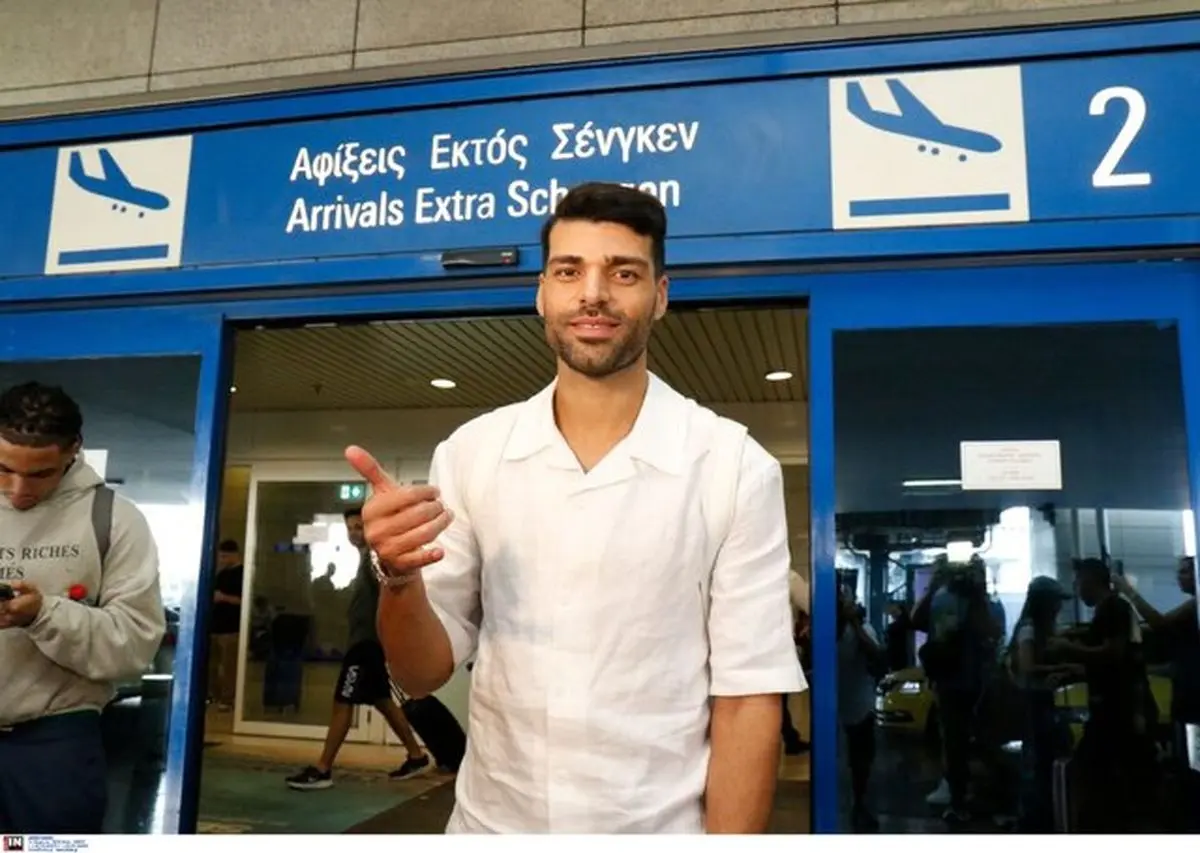 مهدی طارمی برای حضور در اردوی المپیاکوس راهی یونان شد