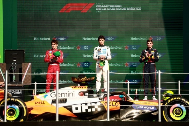 اتومبیلرانی فرمول یک ,