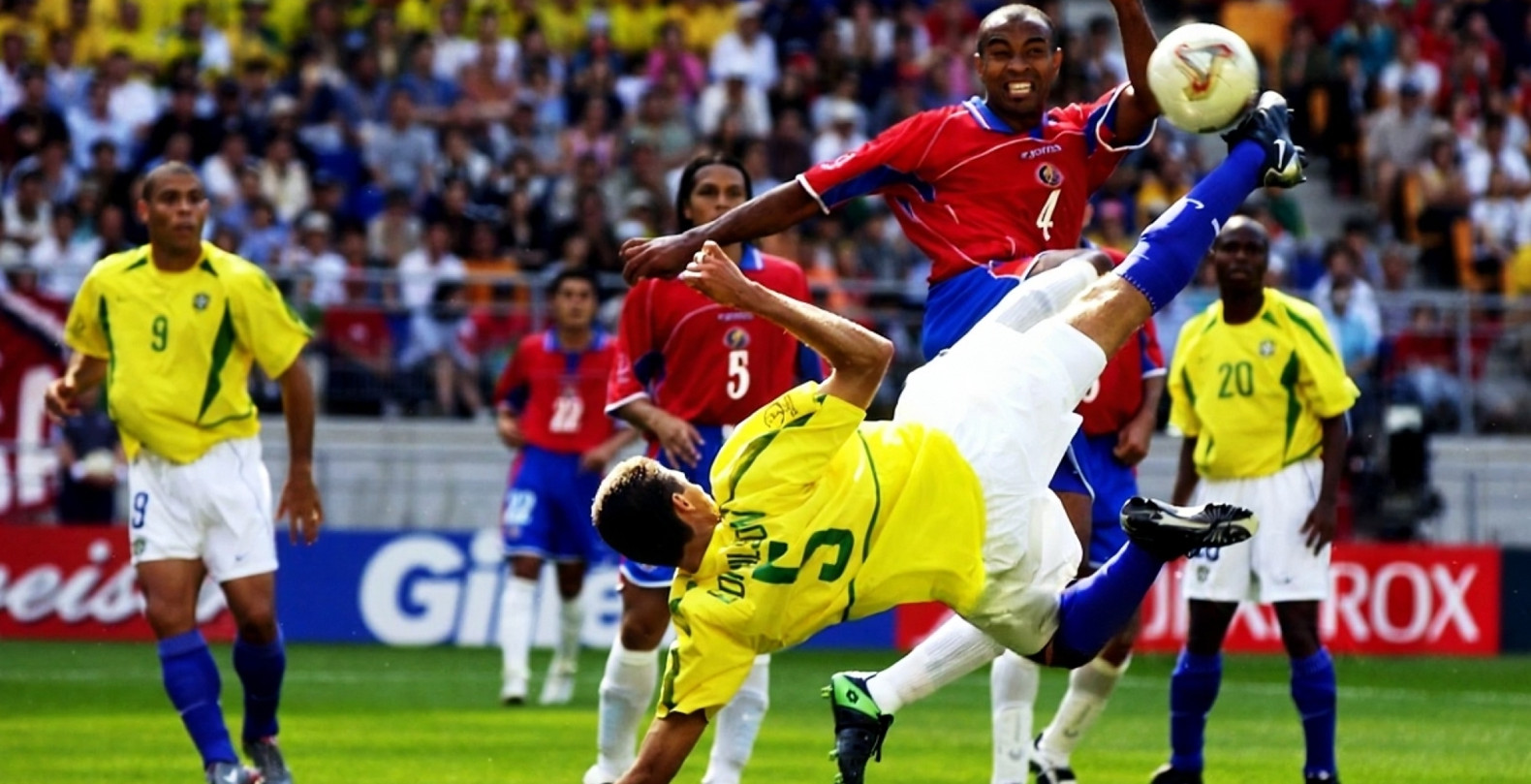 2025-10-22_142226 ادمیلسون مورائس و رونالدو در دیدار برزیل و کاستاریکا - جام جهانی 2002