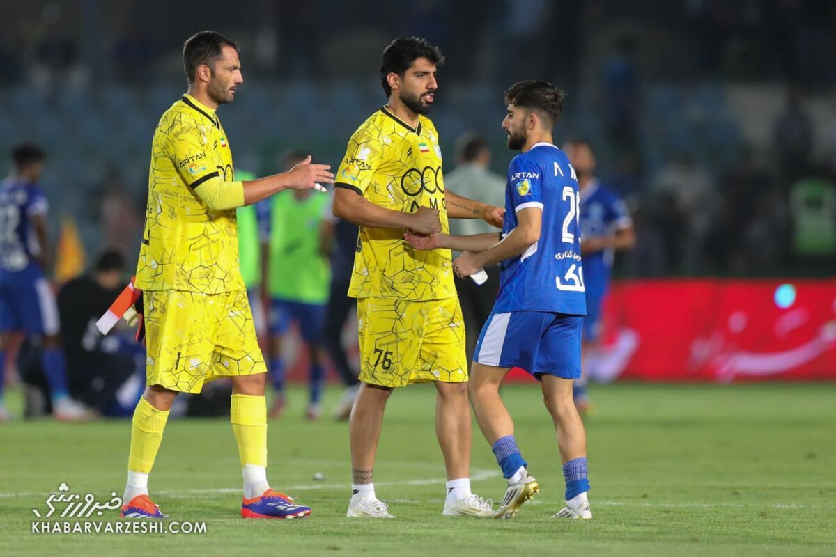 2132742_978-1 سختترین تصمیمگیری در استقلال