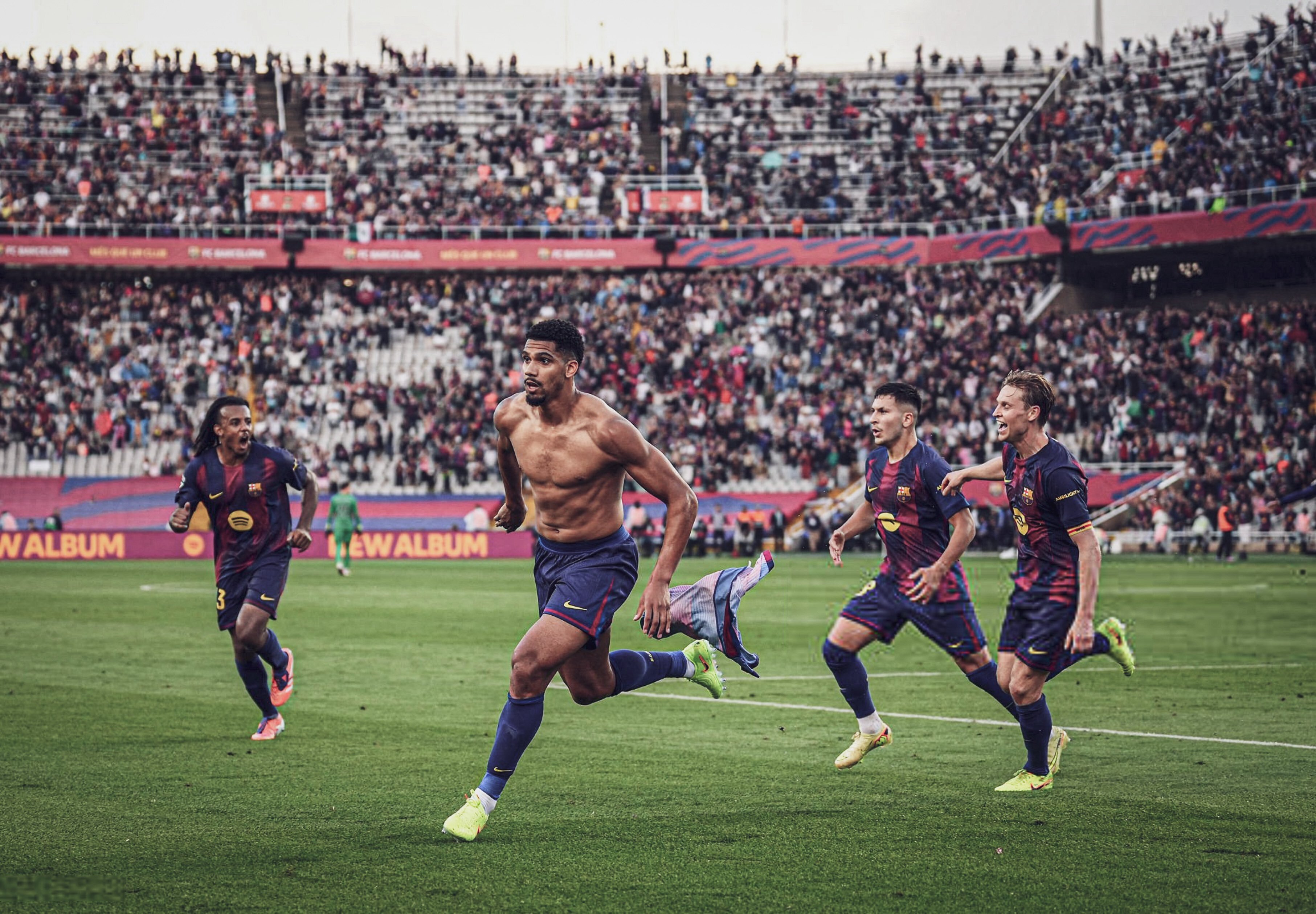 اخراج فلیک در آستانه الکلاسیکو؛ پیروزی سخت بارسا با گل آرائوخو اخراج فلیک در آستانه الکلاسیکو؛ پیروزی سخت بارسا با گل آرائوخو