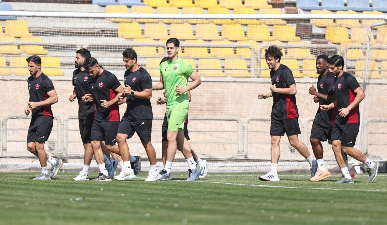 هاشمیان چطور آمد و چگونه رفت؛ واکاوی داستان کوتاه سقوط هلیکوپتر در پرسپولیس هاشمیان چطور آمد و چگونه رفت؛ واکاوی داستان کوتاه سقوط هلیکوپتر در پرسپولیس