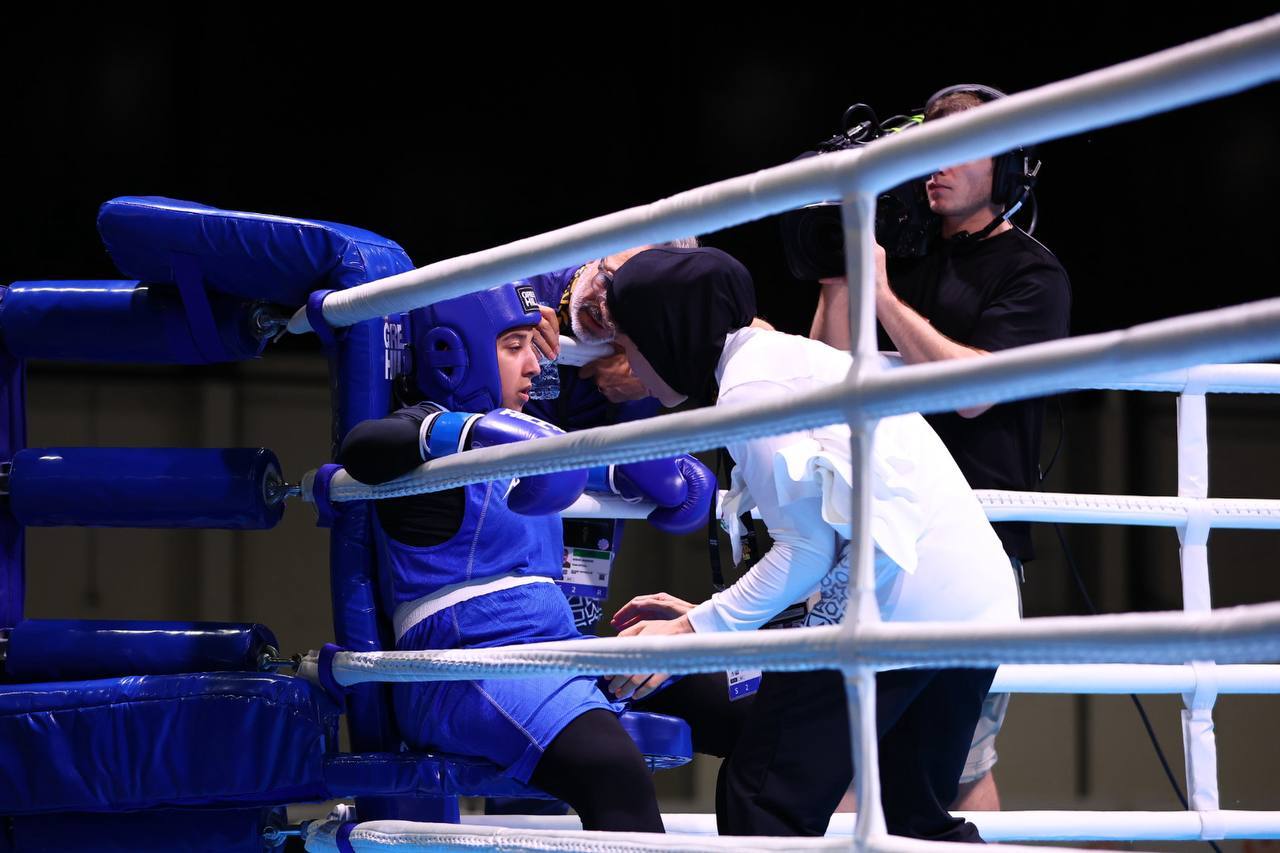 نخستین مدال تاریخ بوکس بانوان ایران + عکس نخستین مدال تاریخ بوکس بانوان ایران + عکس