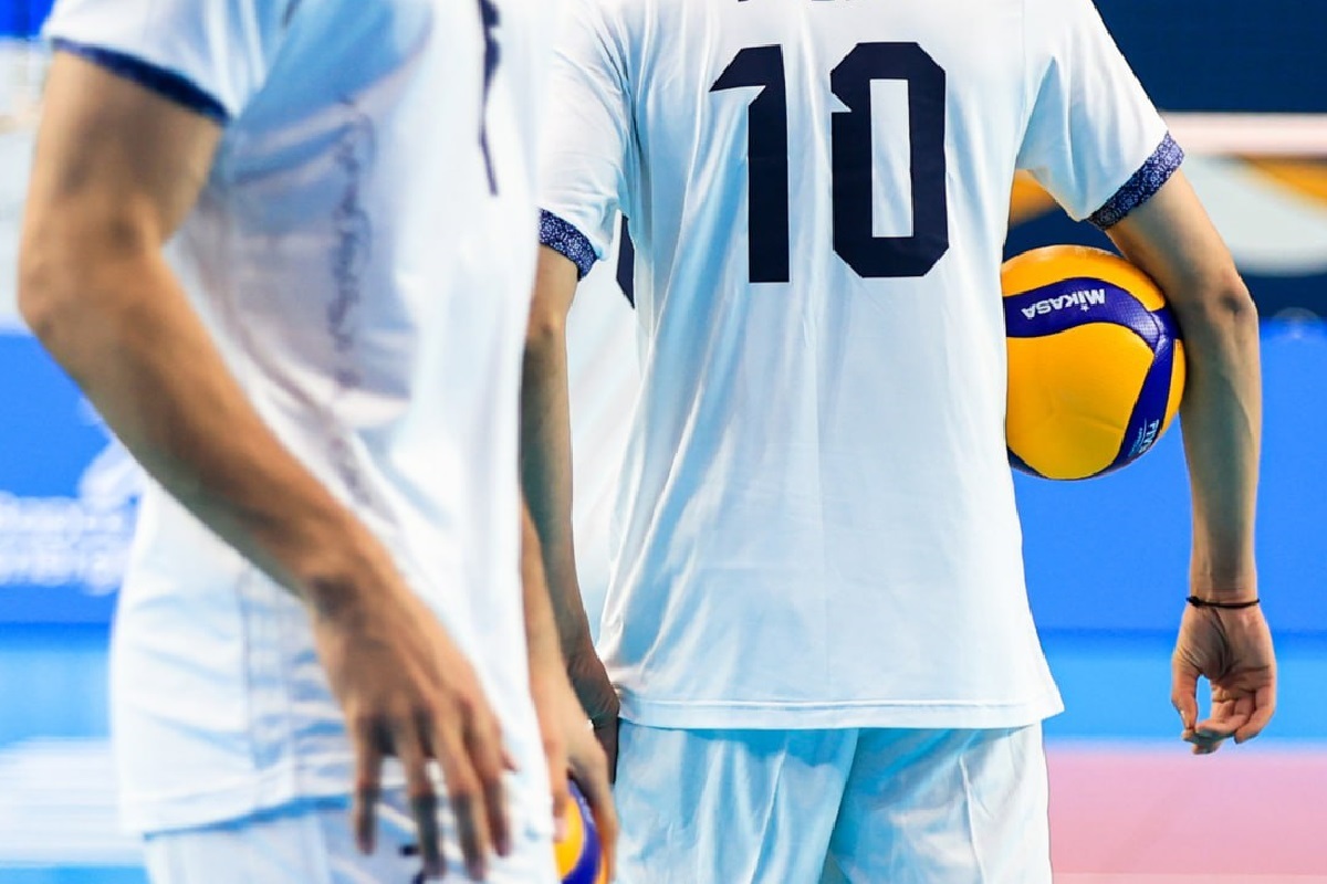 ردزنی «تابناک» از درآمدهای والیبال ایران در اتریش و لیختناشتاین/ هزاران یورو پول فدراسیون در حساب خانم وکیل مهاجرتی و یک اتریشی + اسناد ردزنی «تابناک» از درآمدهای والیبال ایران در اتریش و لیختناشتاین/ هزاران یورو پول فدراسیون در حساب خانم وکیل مهاجرتی و یک اتریشی + اسناد