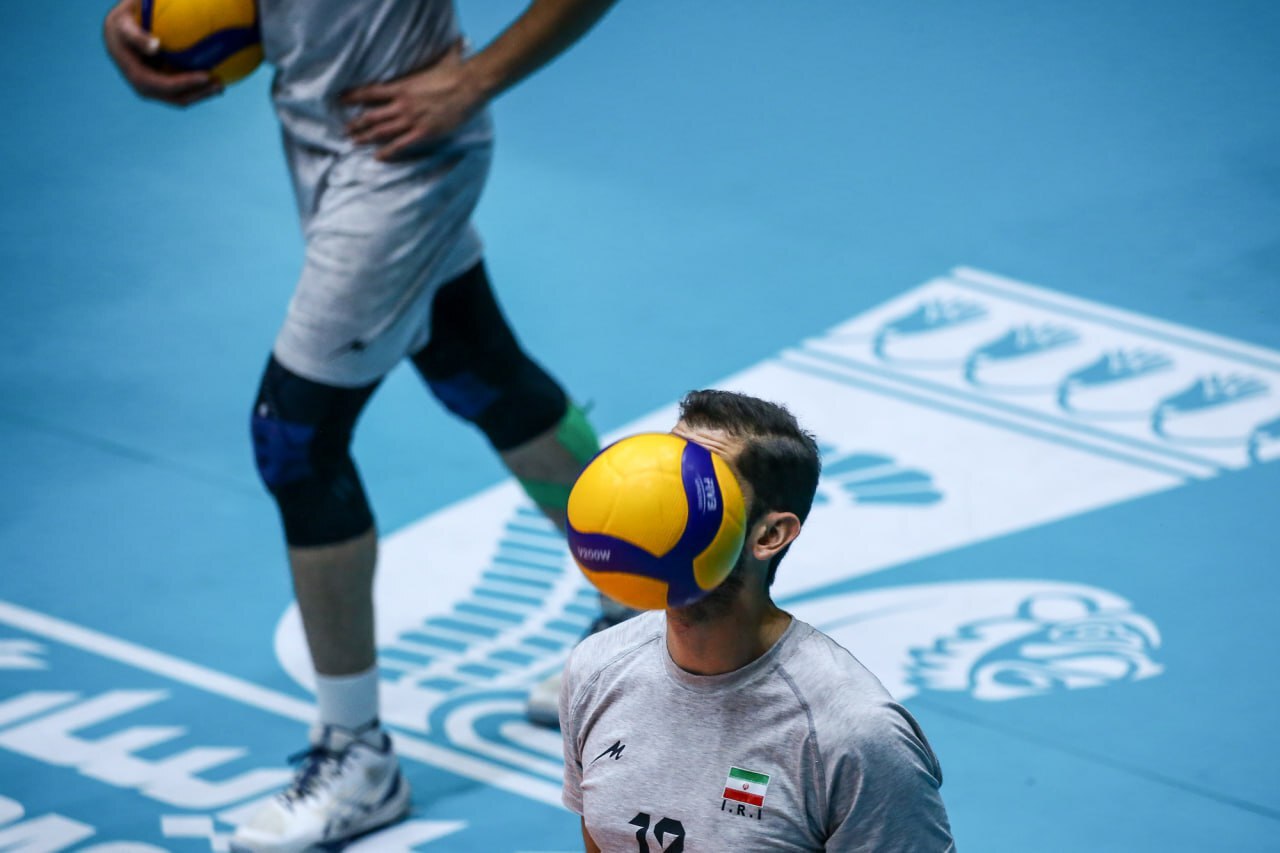 ردزنی «تابناک» از درآمدهای والیبال ایران در اتریش و لیختناشتاین/ هزاران یورو پول فدراسیون در حساب خانم وکیل مهاجرتی و یک اتریشی + اسناد ردزنی «تابناک» از درآمدهای والیبال ایران در اتریش و لیختناشتاین/ هزاران یورو پول فدراسیون در حساب خانم وکیل مهاجرتی و یک اتریشی + اسناد