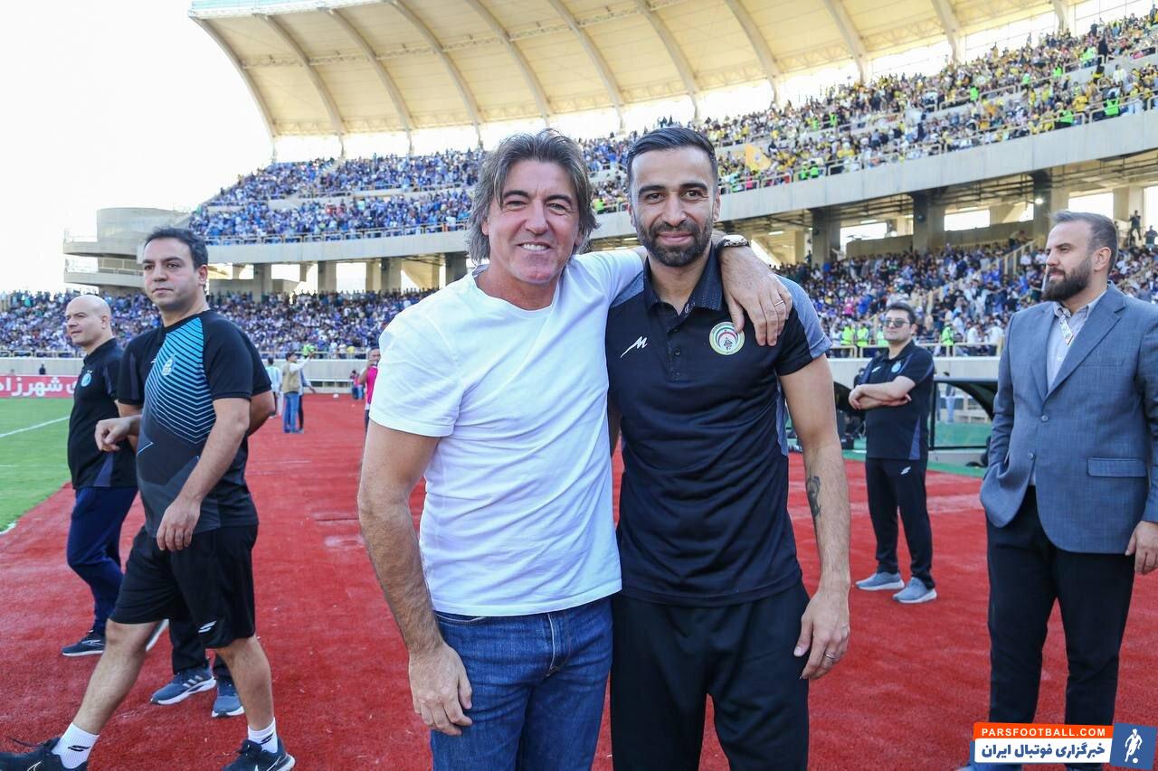 عکس به یادگار امیرارسلان مطهری با ساپینتو قبل از دیدار استقلال با فجرسپاسی