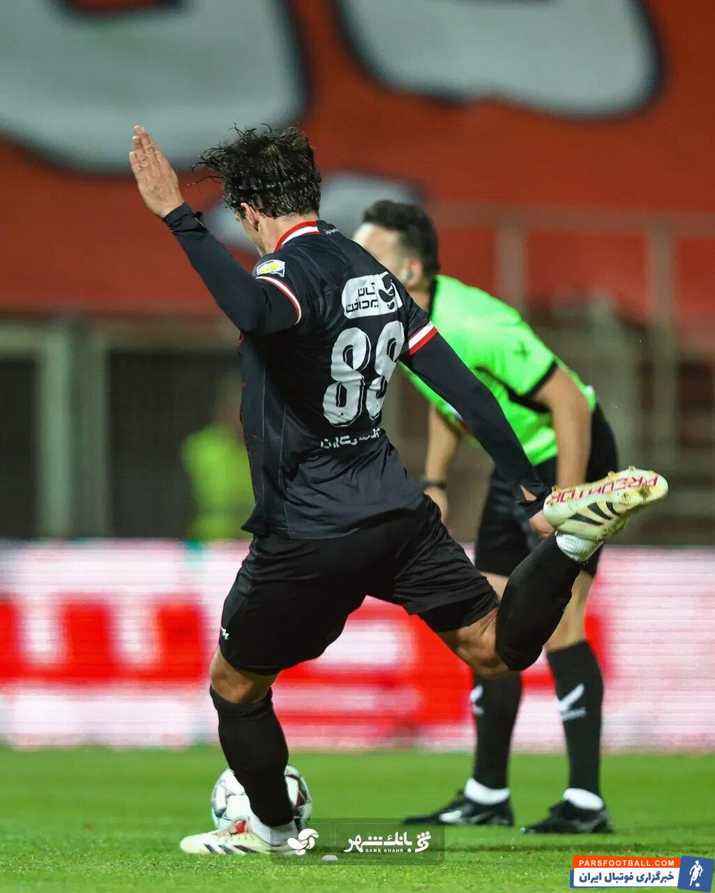 تصاویر فریمبهفریم با سوپرگل دیدنی مارکو باکیچ هافبک مونتهنگرویی پرسپولیس به تراکتور